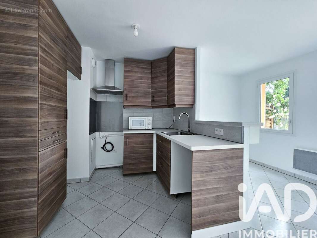 Photo 3 - Appartement à SAINT-GERMAIN-LES-ARPAJON