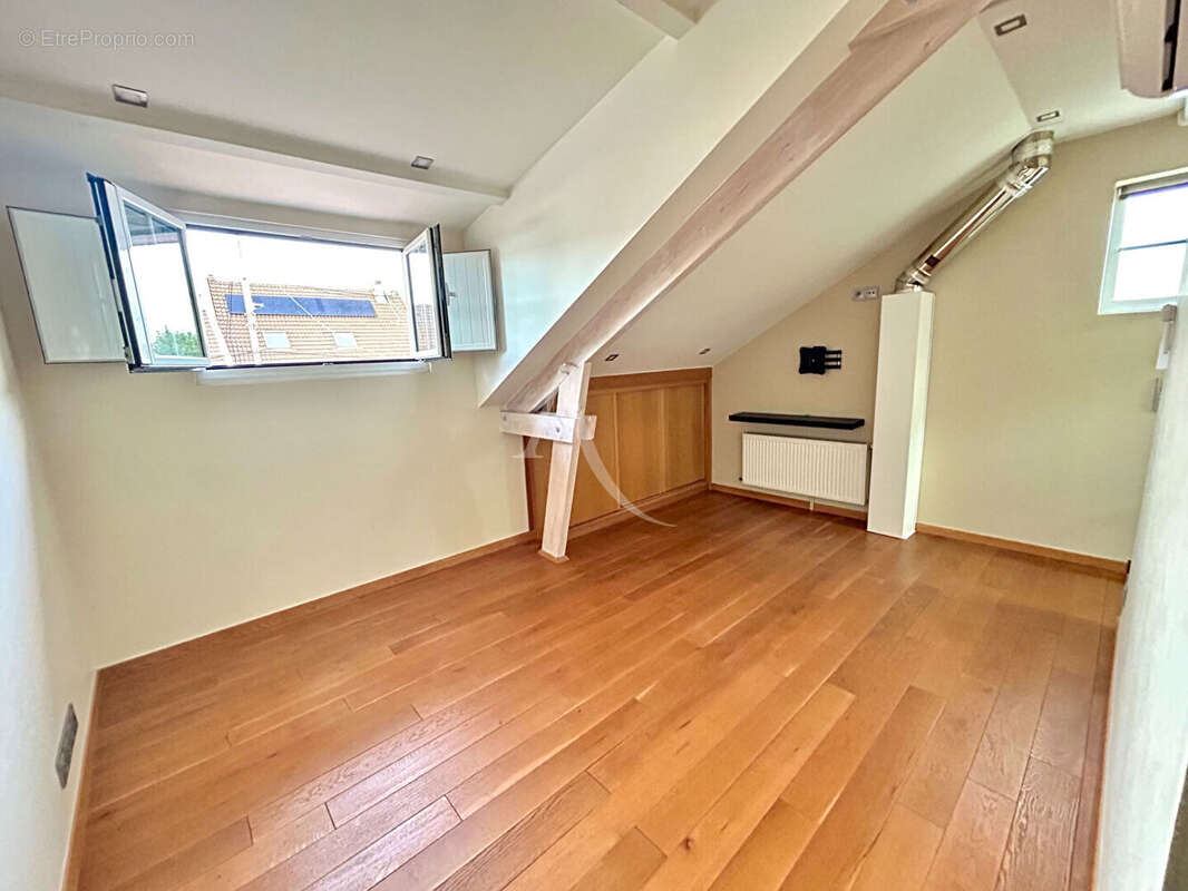 Maison à PARAY-VIEILLE-POSTE