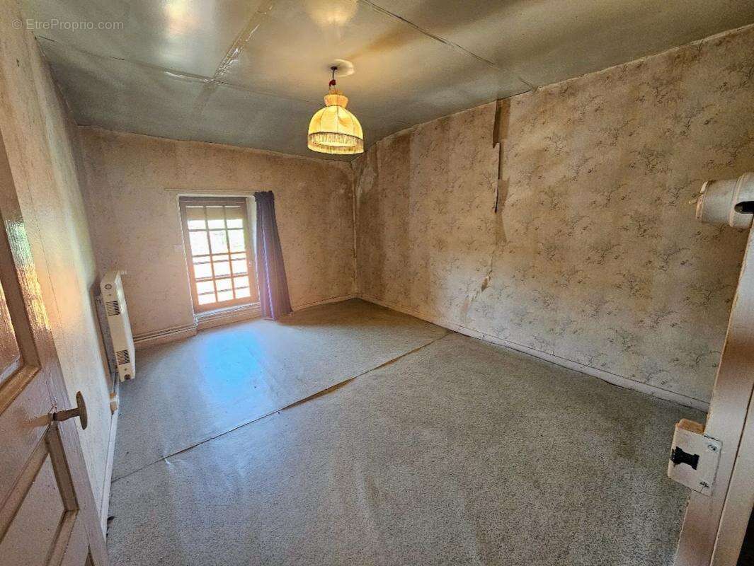 Maison de village - Extérieur - Beau potentiel - photo 12