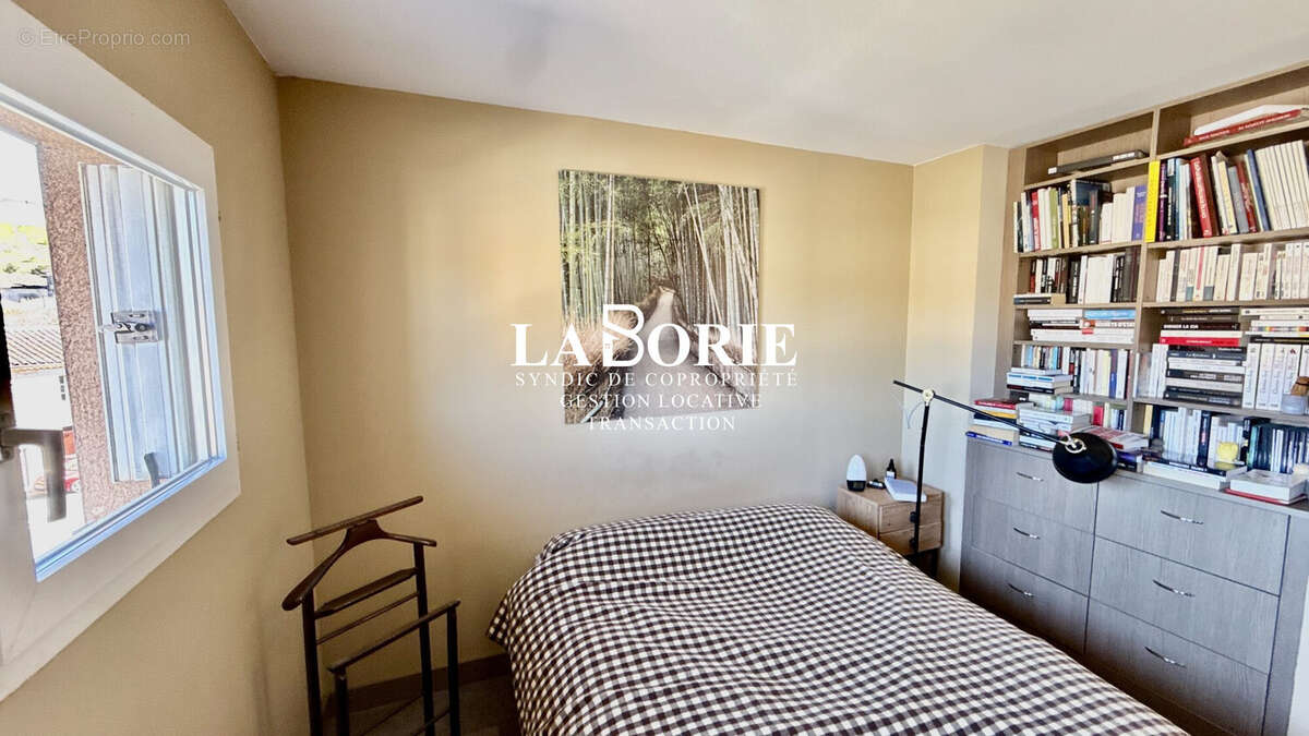 Appartement 70 m² à Villeneuve-Les-Avignon  - photo 6