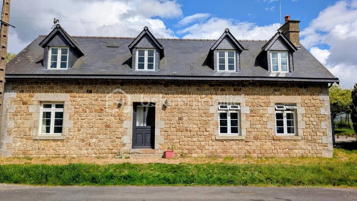 Maison à SAINT-MARS-SUR-LA-FUTAIE