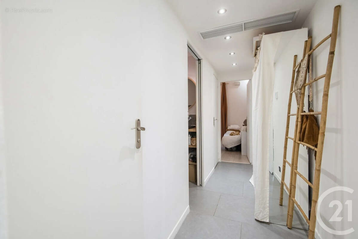Appartement 62 m² à Nice  - photo 8