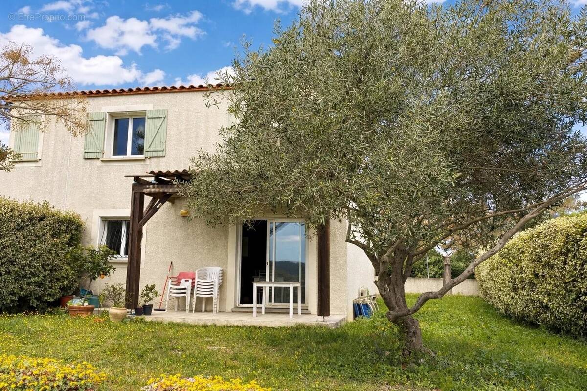 Maison à MONTREDON-DES-CORBIERES