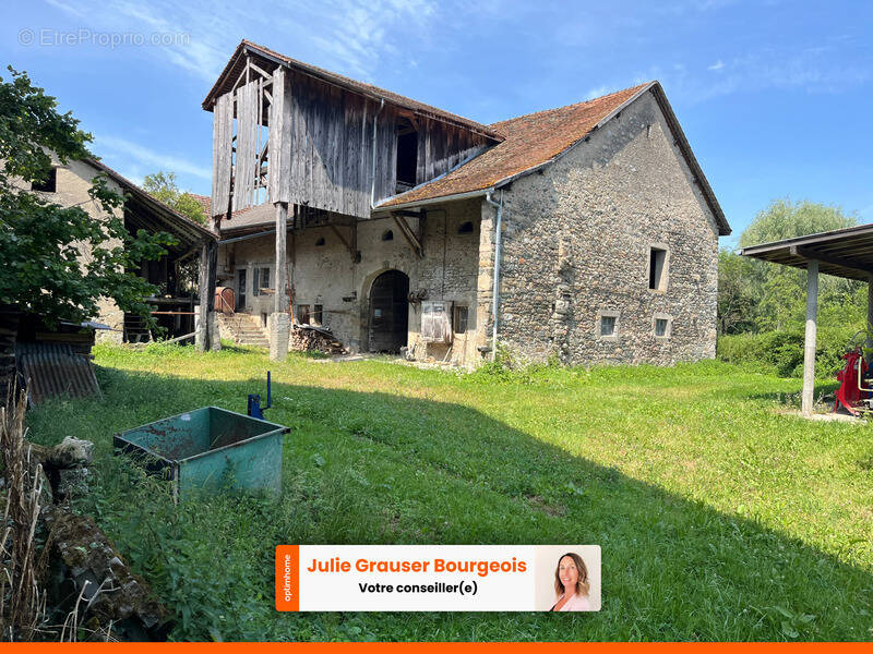 Maison à PERRIGNIER