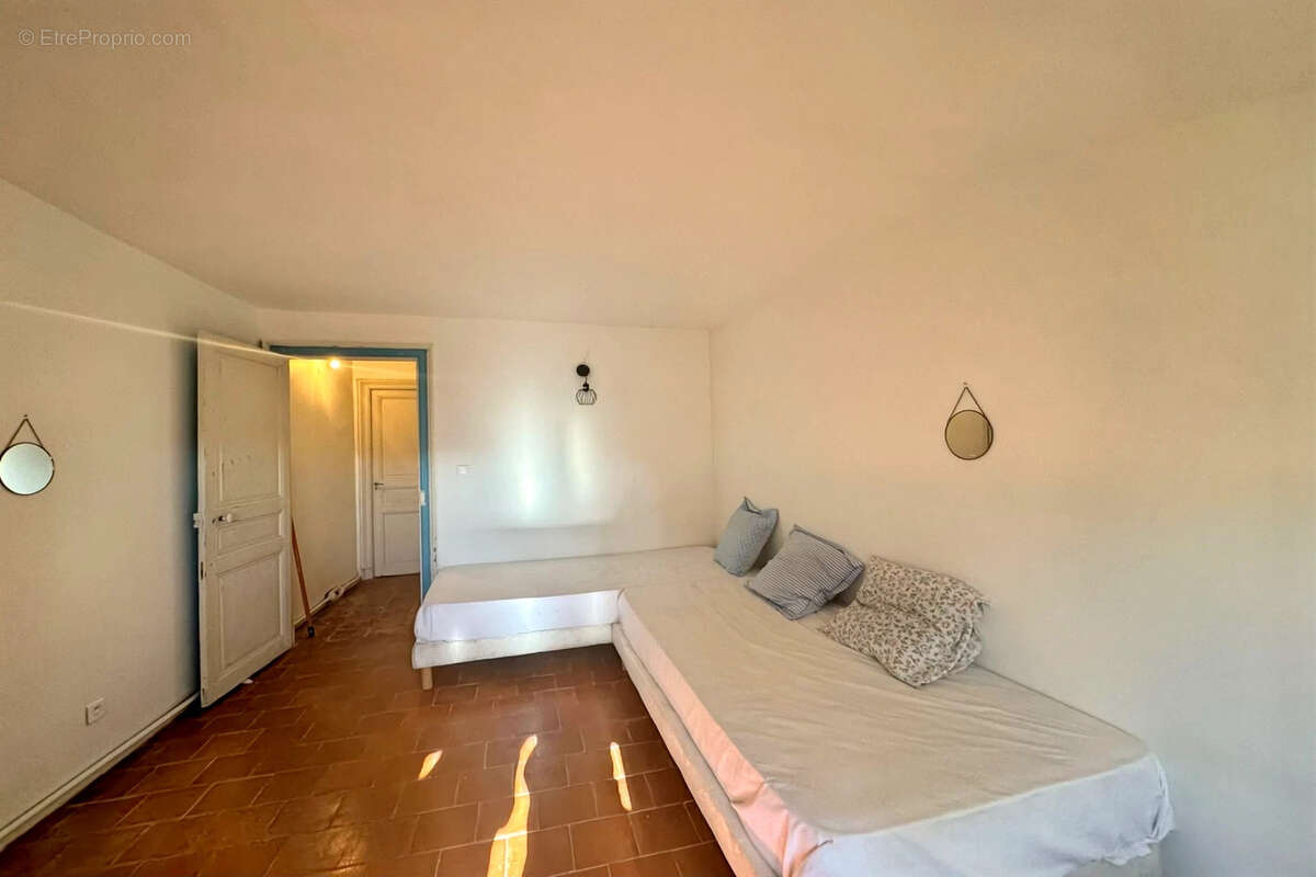 Maison à LEZIGNAN-CORBIERES
