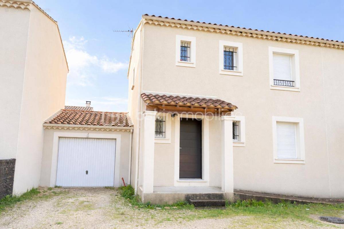 Maison à BOLLENE