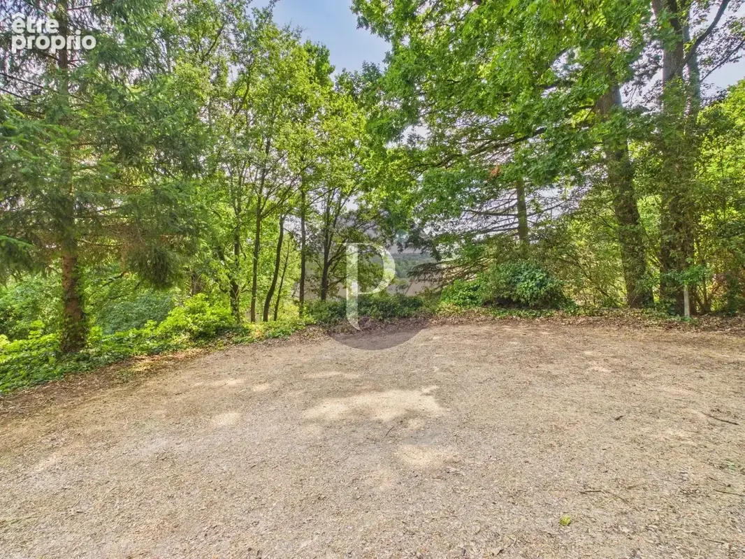 VAUHALLAN – Propriété 7 pièces – Réception 100 m² - Vue dominante – Terrain boisé 4726 m² - photo 24