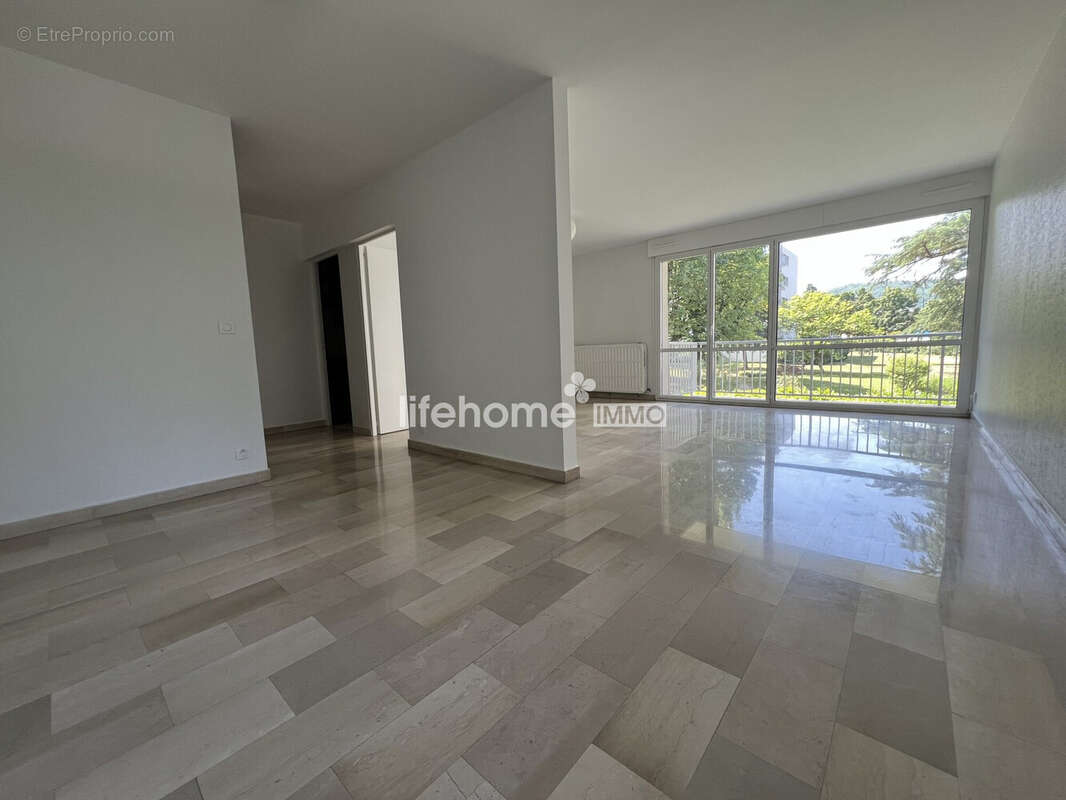 Appartement à EYBENS