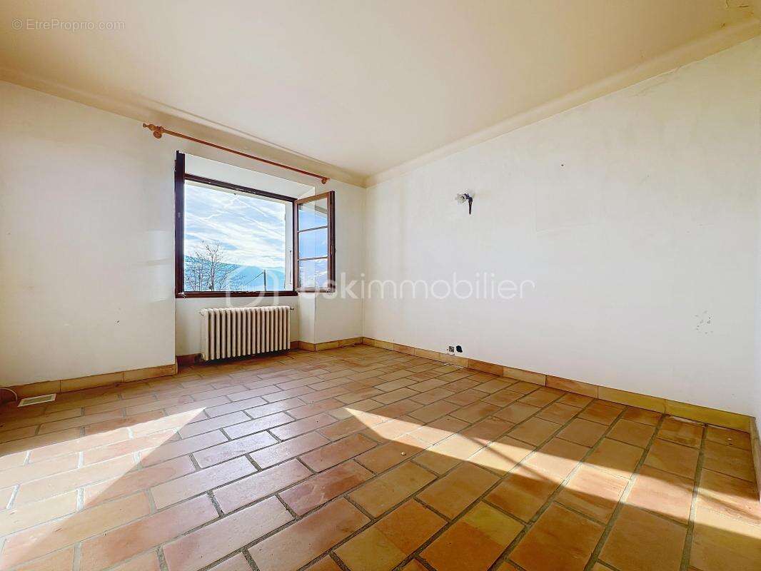 Maison à SAINT-ISMIER