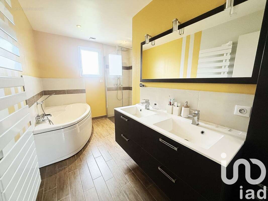 Photo 9 - Maison à YEVRES