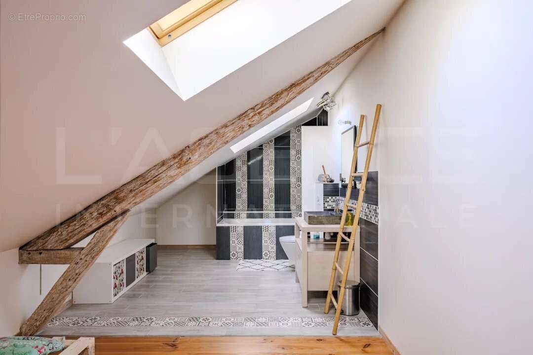 Maison à BOUAFLE