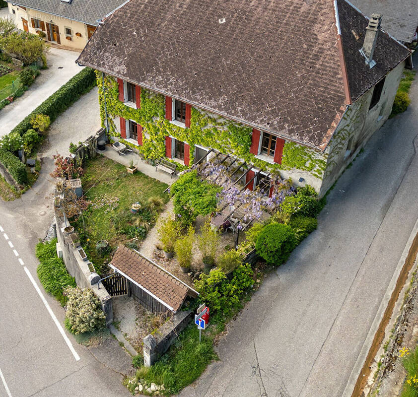 Maison à RUMILLY