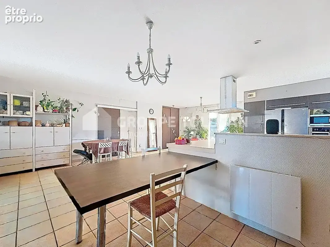 Maison 8 pièces 205 m² à vendre à Montlaur (31450) - photo 5