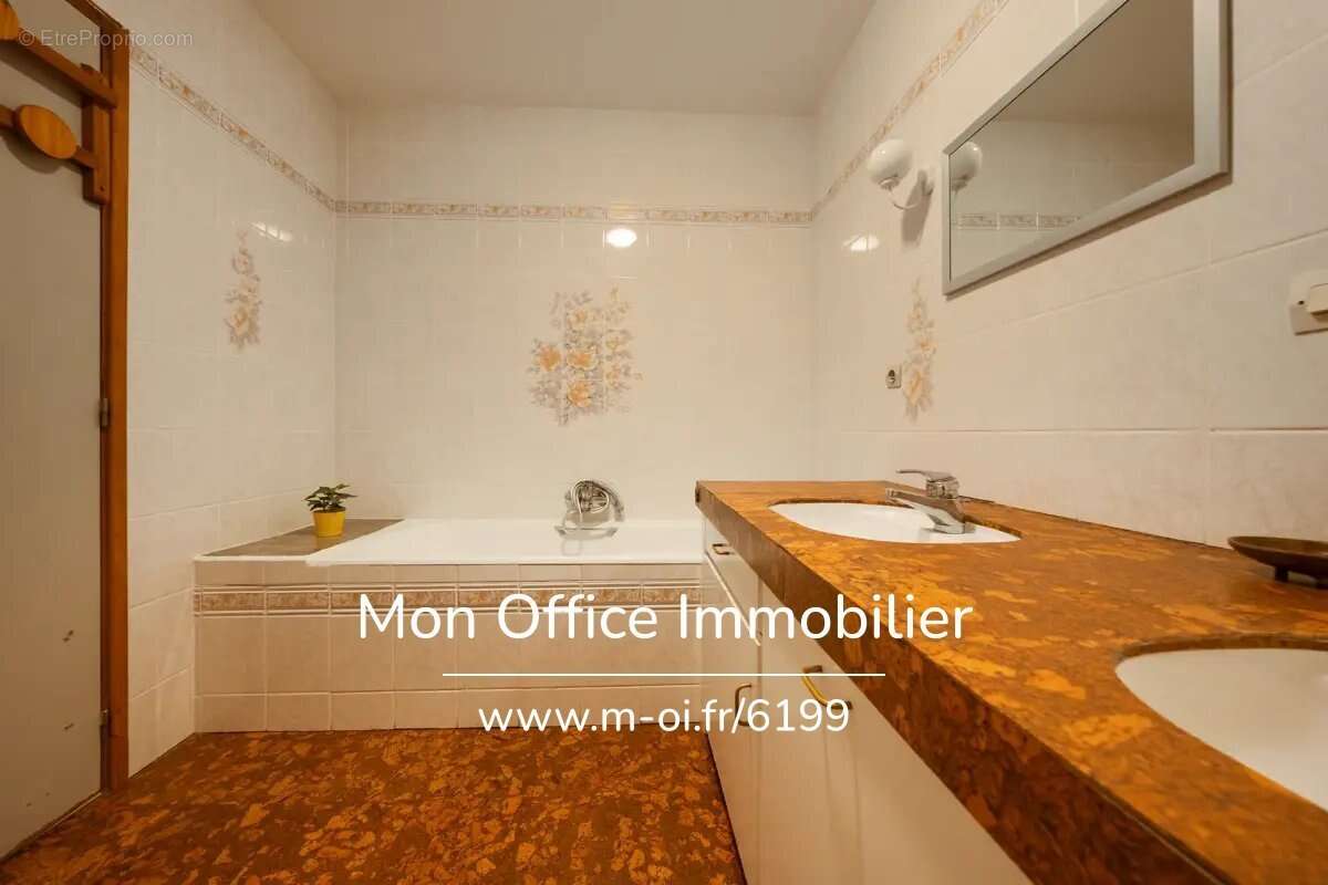 Appartement à MONTCLAR