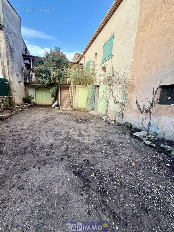 Maison à NEOULES