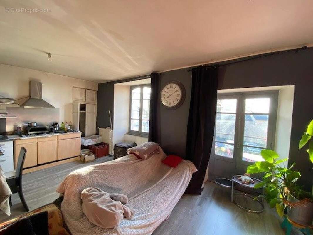 Photo 7 - Commerce à VILLENEUVE