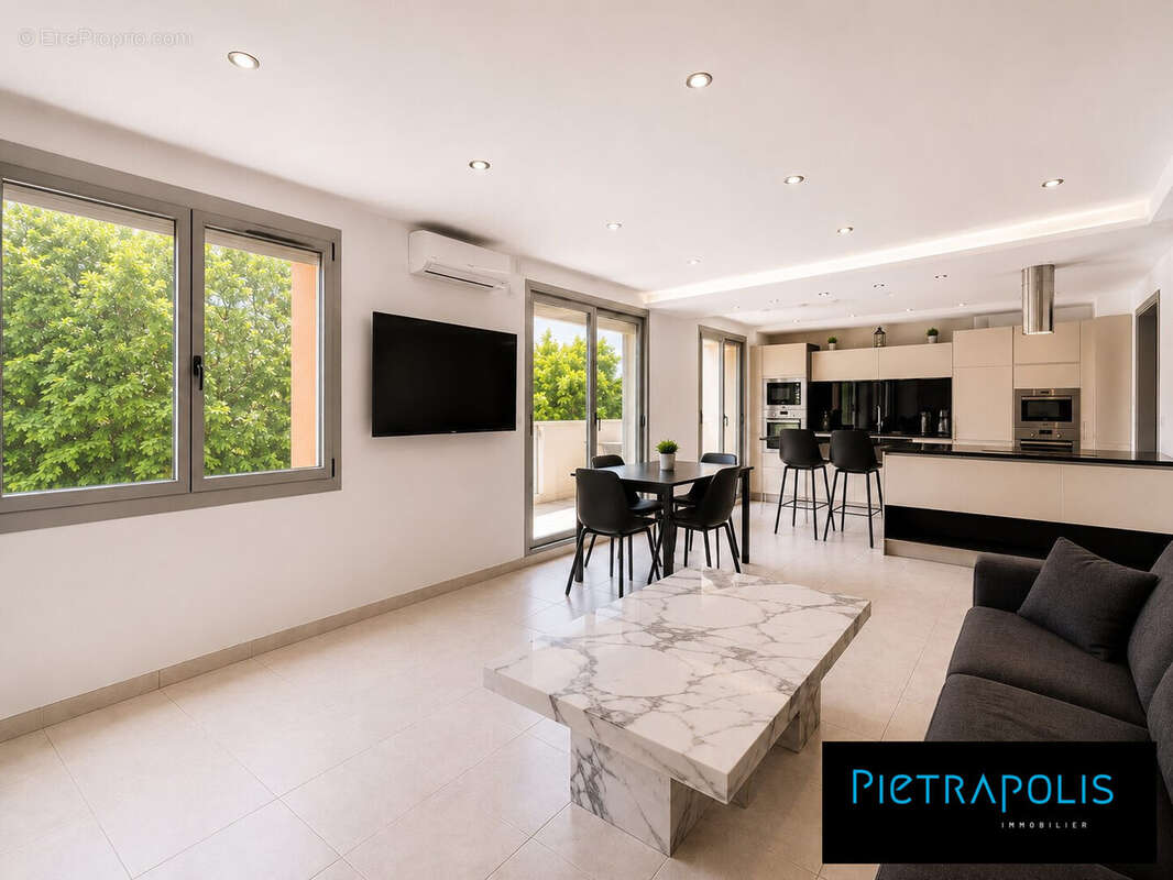 Appartement à DECINES-CHARPIEU