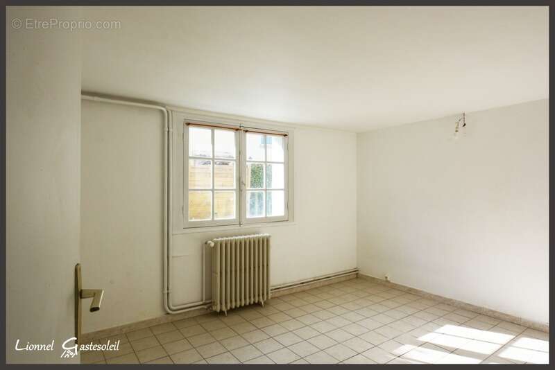 Maison à PINEUILH