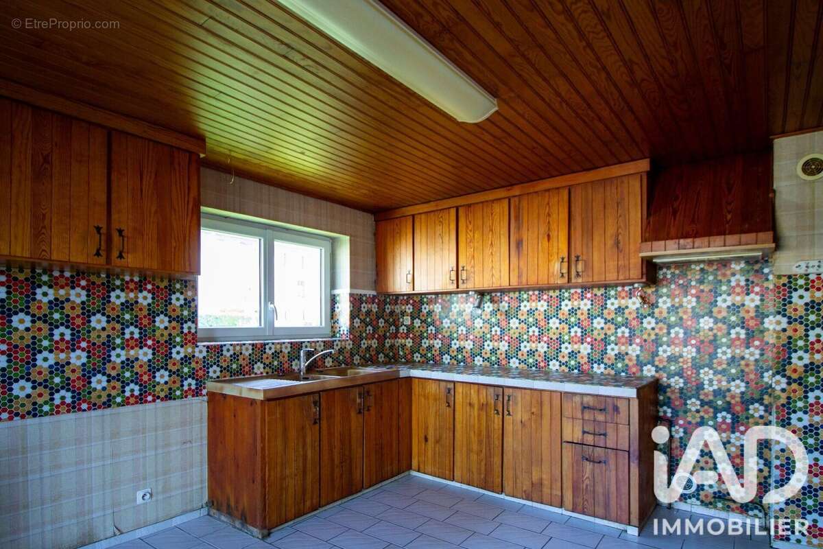 Maison 115 m² à Vertolaye  - photo 6
