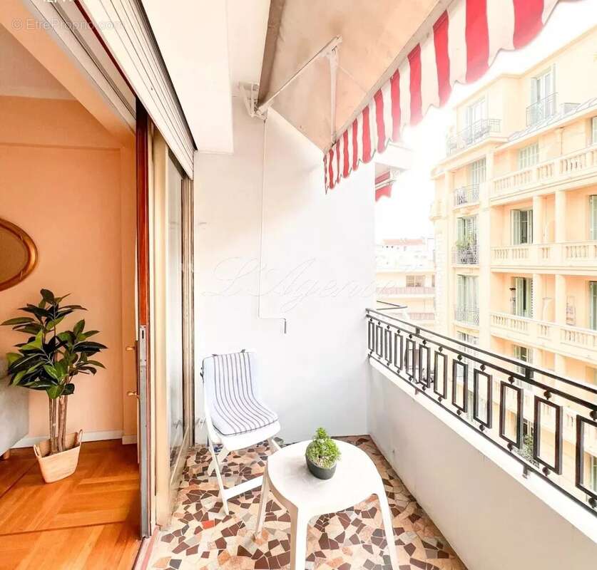 Appartement à NICE
