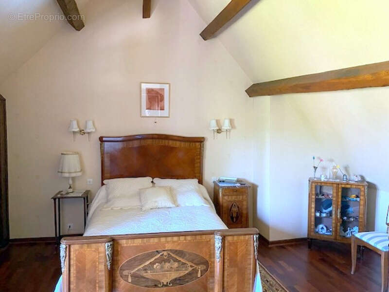 Maison à VILLENEUVE-L&#039;ARCHEVEQUE