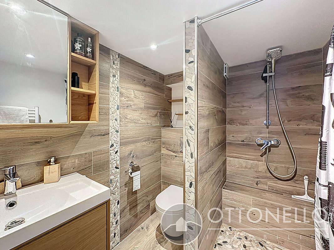 Maison à ROQUEBRUNE-SUR-ARGENS