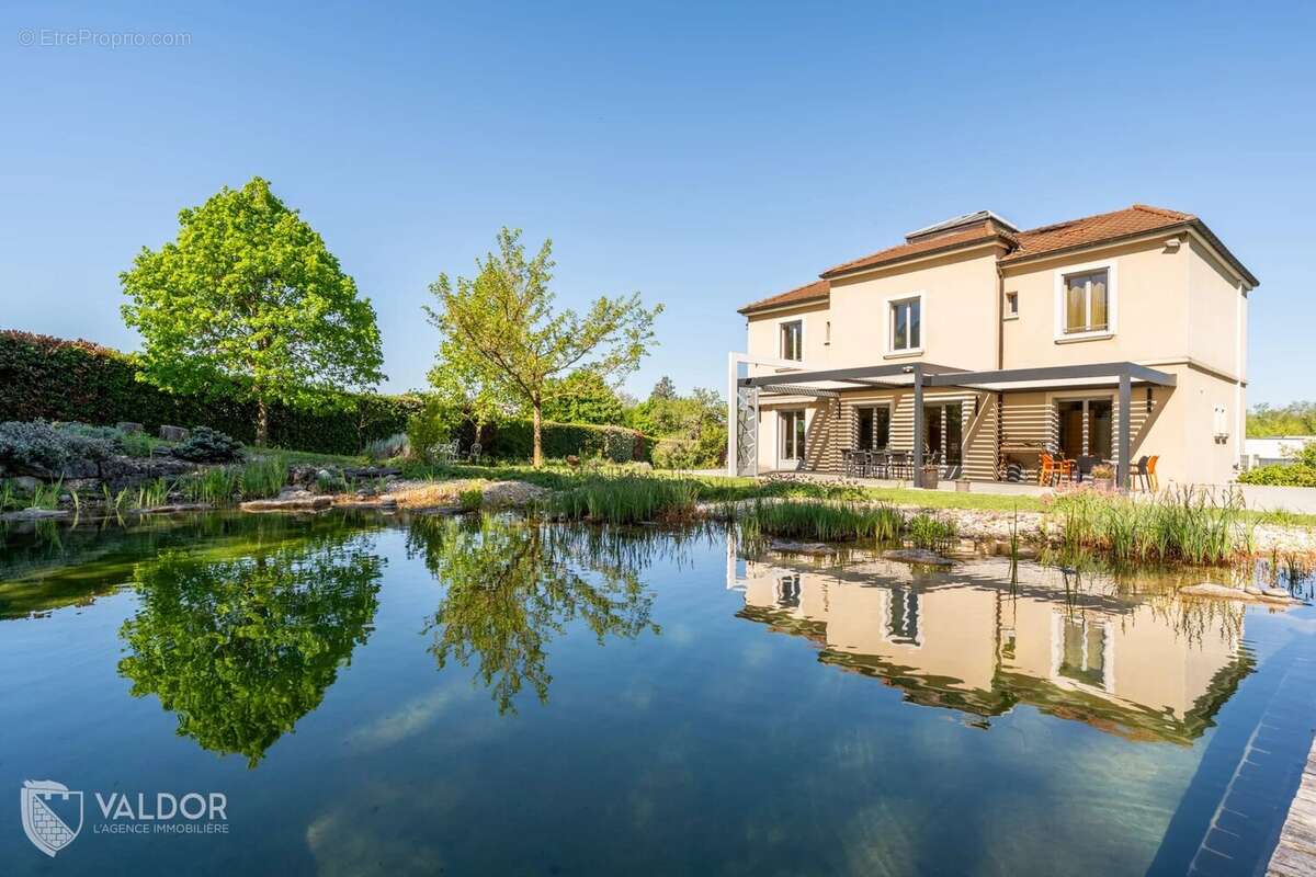 Maison à LISSIEU