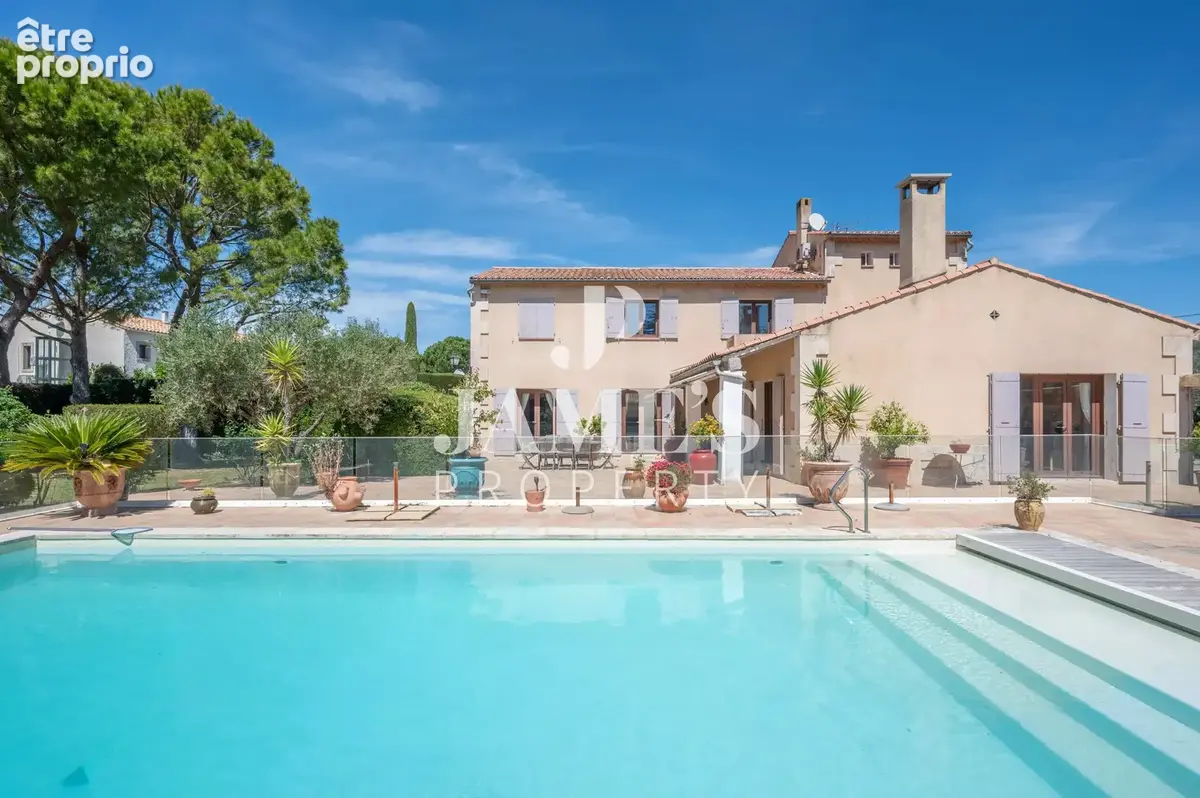 Maison 7 pièces 300 m² à vendre à Fontvieille (13990) - photo 4