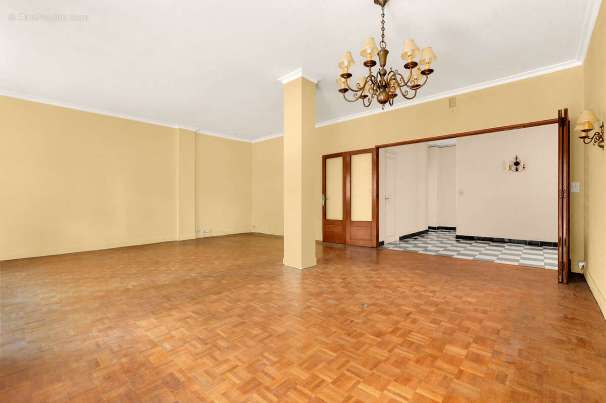 Commerce à TOULOUSE