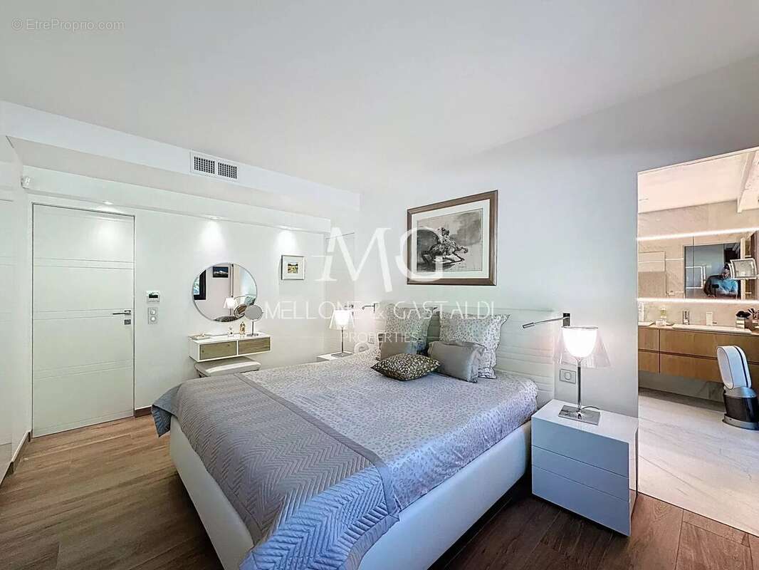 Appartement à LE CANNET