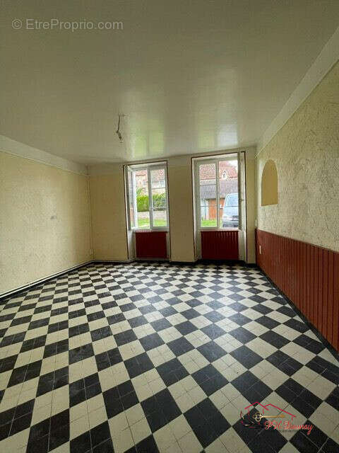 Maison 145 m² à Ceaulmont  - photo 4