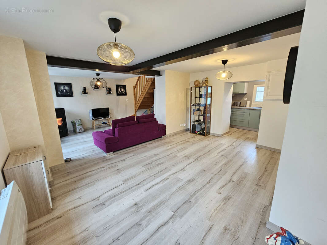 Maison à SAINT-GEORGES-DES-GROSEILLERS