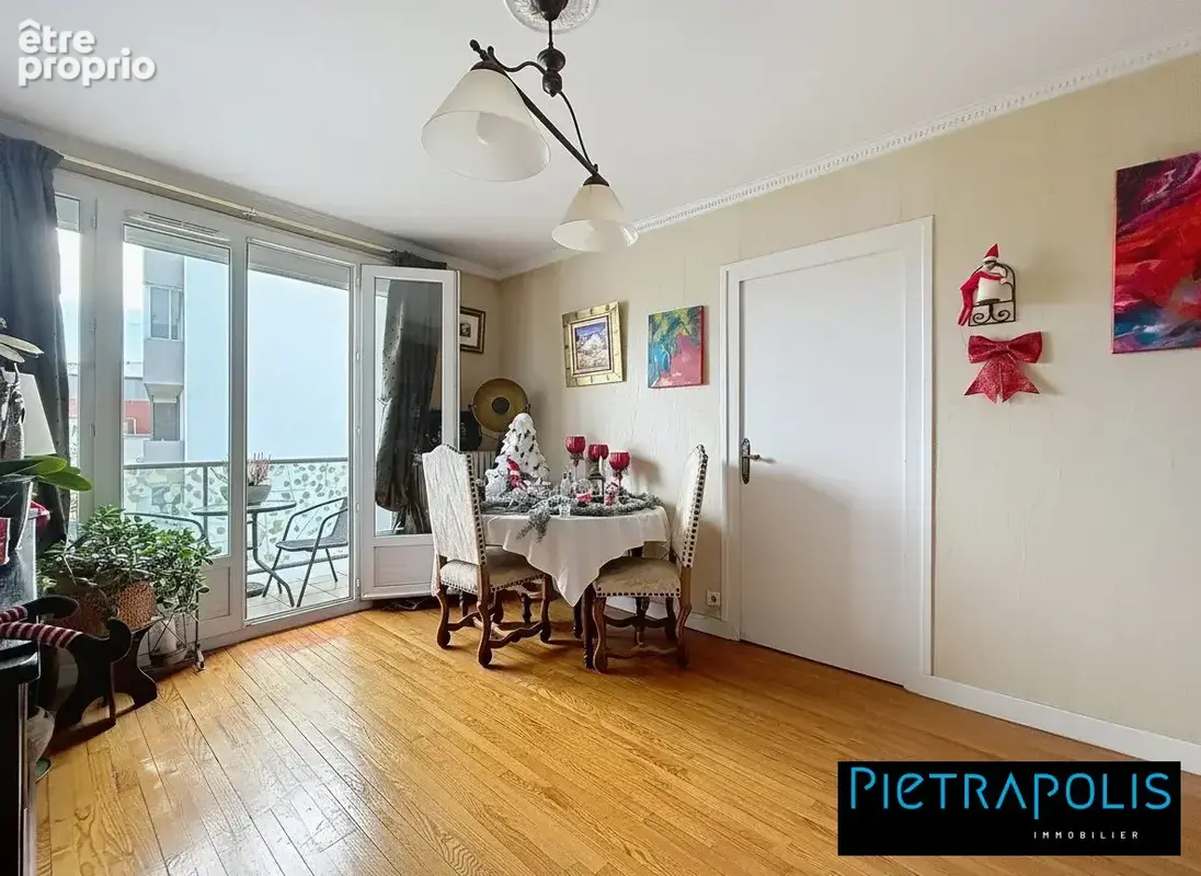 Appartement 3 pièces 55 m² à vendre à Venissieux (69200) - photo 3