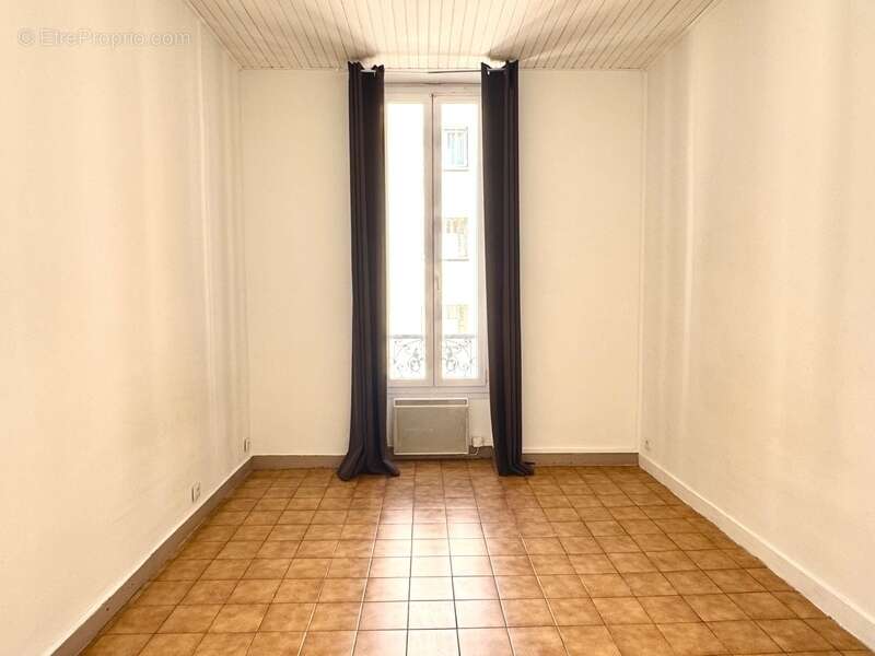 Appartement à MARSEILLE-7E