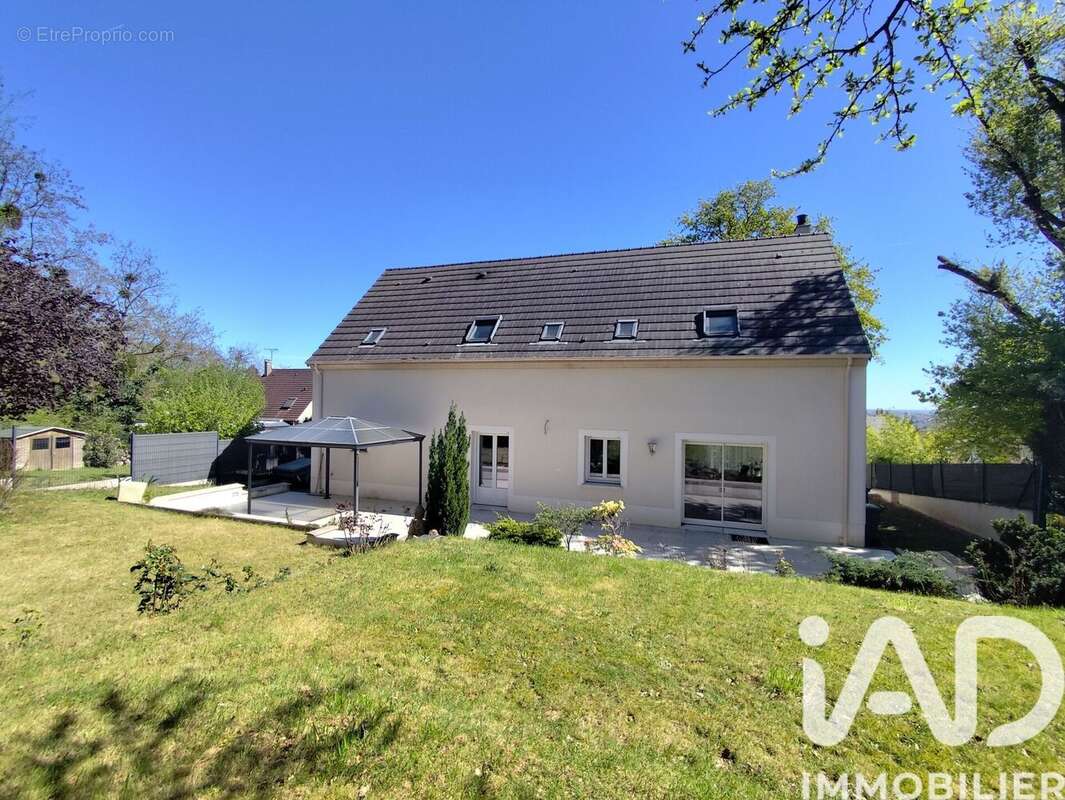 Photo 2 - Maison à LA VILLE-DU-BOIS