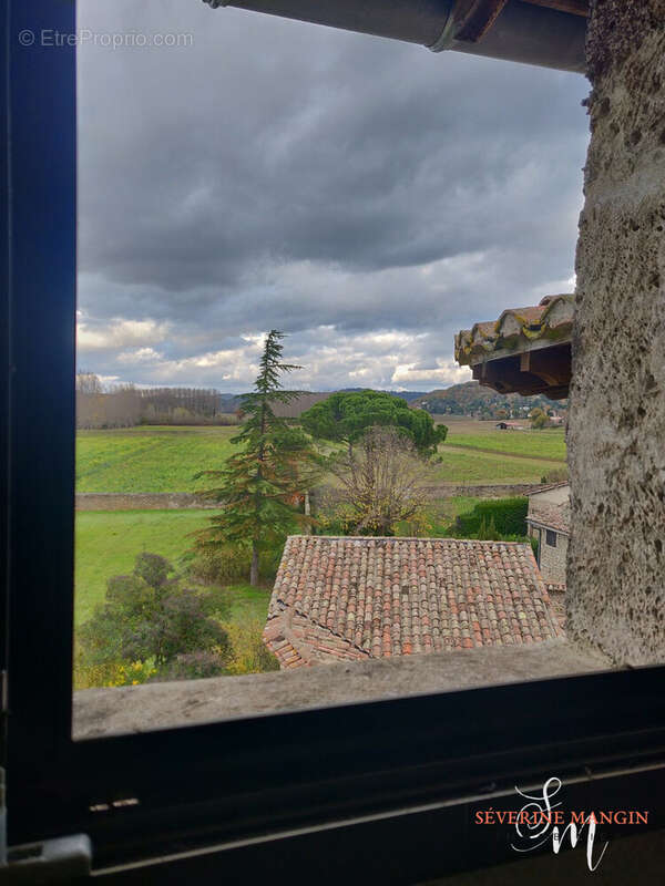 Maison à MOURS-SAINT-EUSEBE