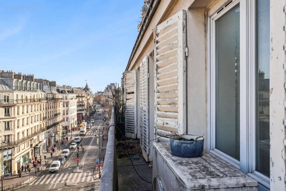 Appartement à PARIS-1E