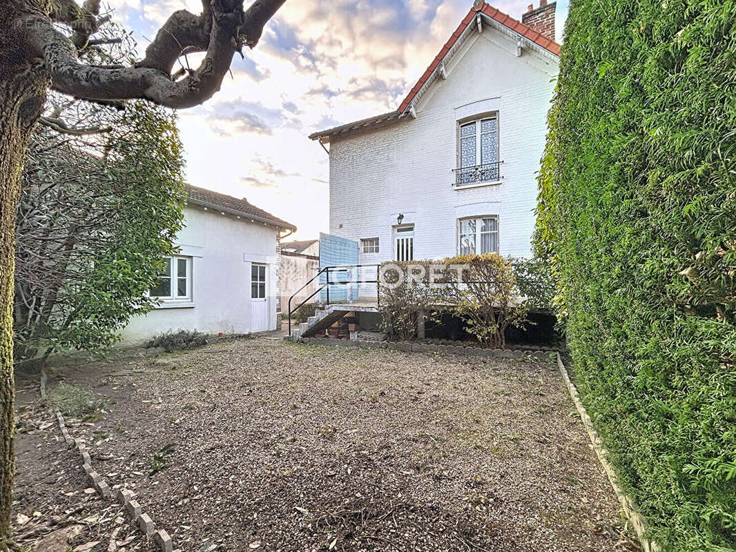 Maison à SUCY-EN-BRIE