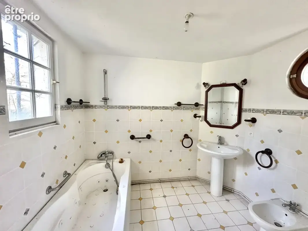Maison 4 pièces 110 m² à vendre à Lent (01240) - photo 9