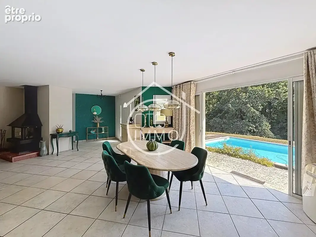 GUILLAC - Superbe propriété de 163 m2 de plain-pied avec piscine - photo 5