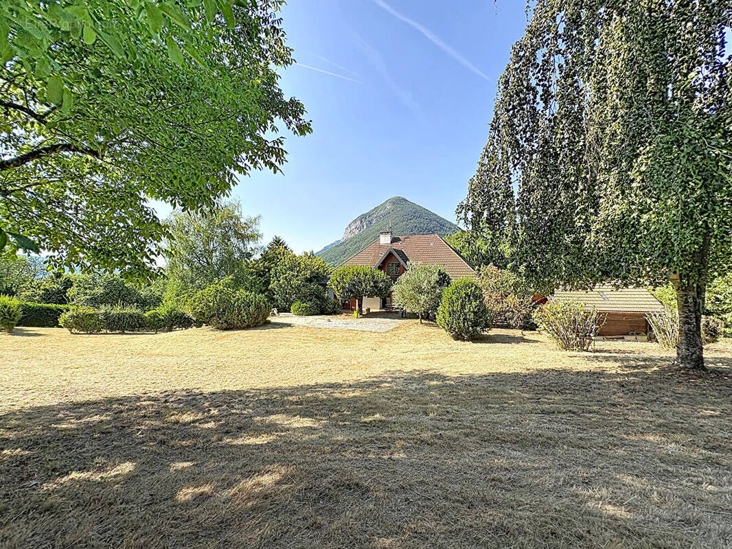 Maison à MENTHON-SAINT-BERNARD