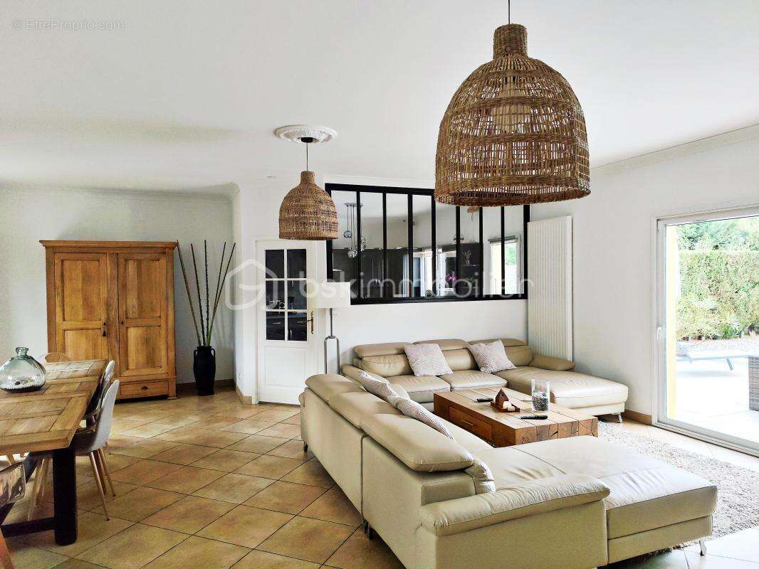 Maison à FARGUES-SAINT-HILAIRE