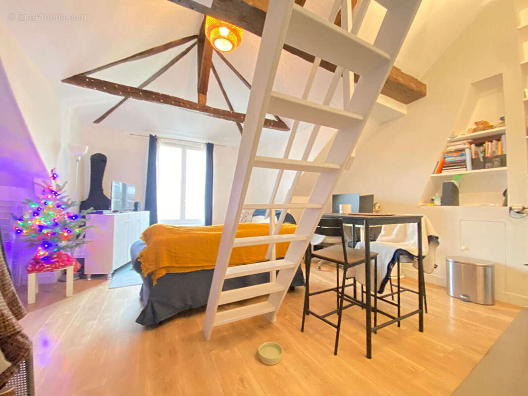 Appartement à PARIS-19E