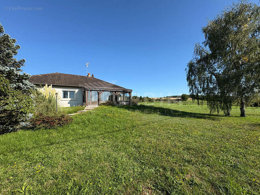 Maison à POILLY-SUR-SEREIN