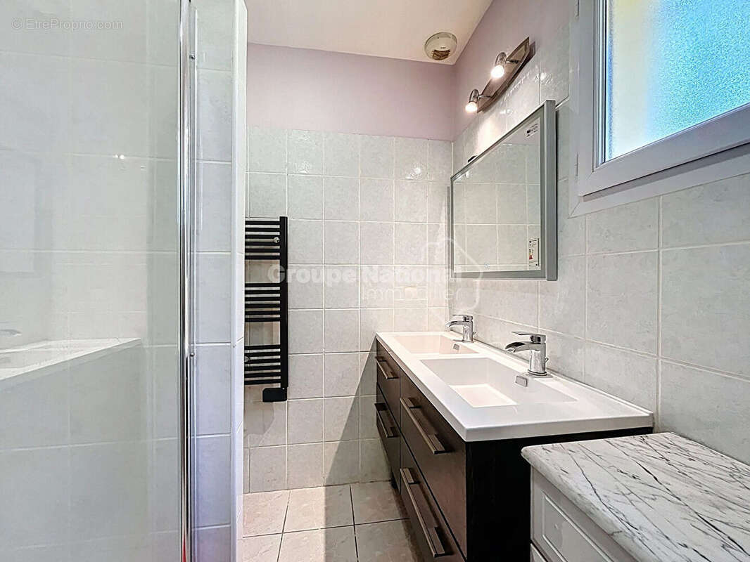 Maison à SAINT-PAUL-TROIS-CHATEAUX