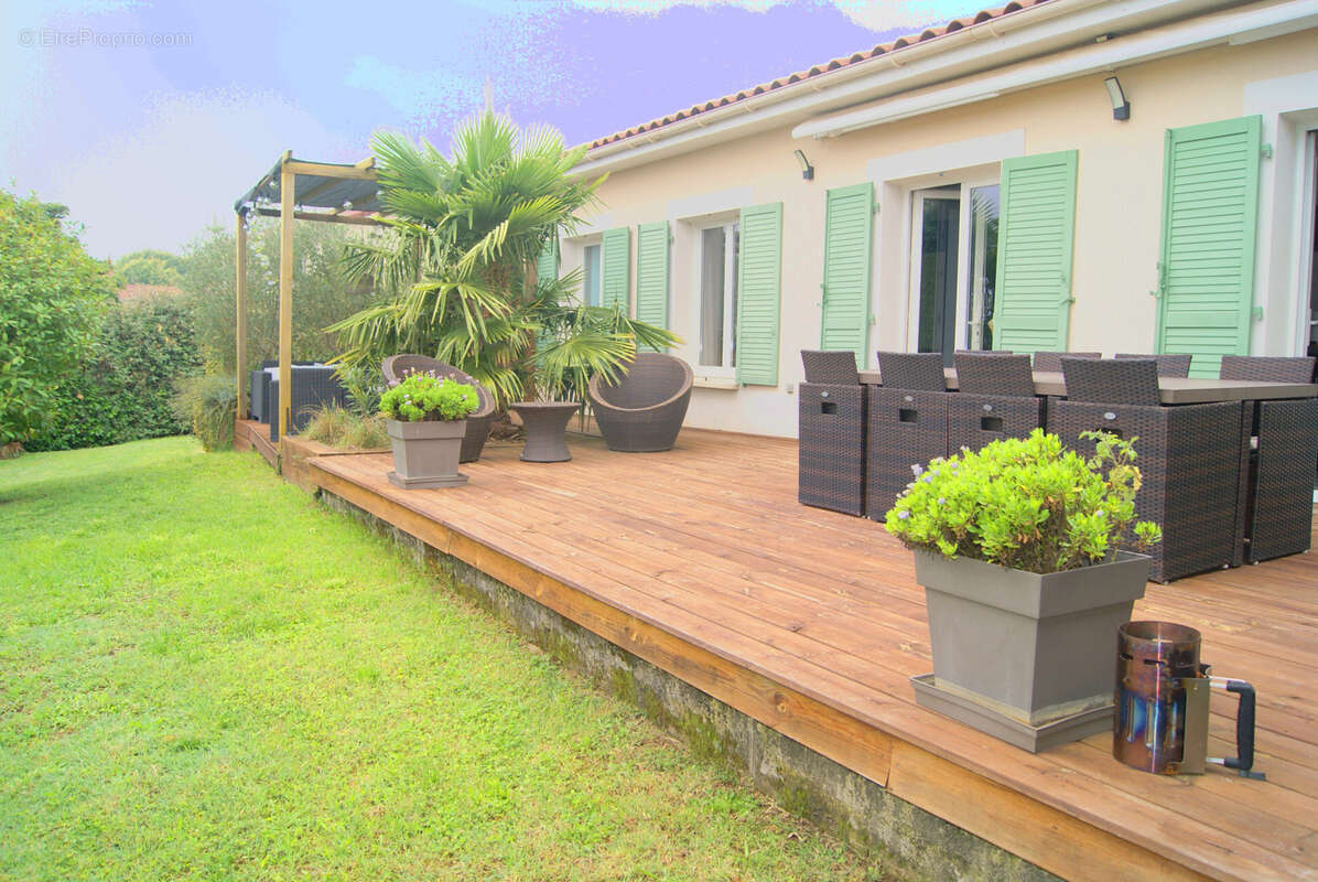 Maison à L'ISLE-D'ABEAU