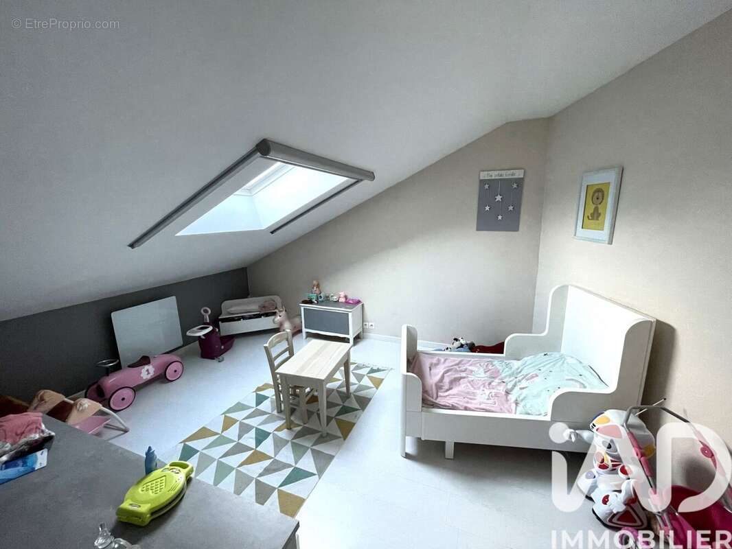 Maison 350 m² à Amiens  - photo 6
