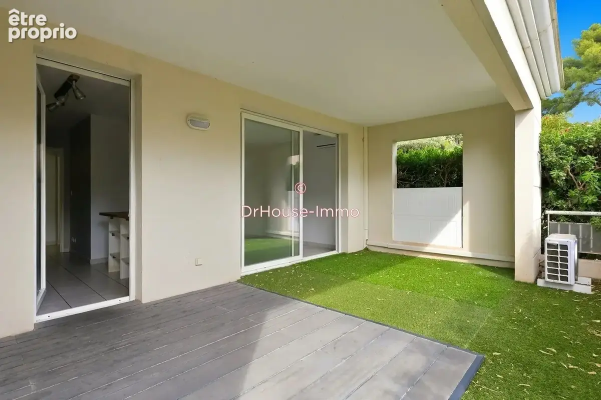 Appartement 3 pièces 63 m² à vendre à Hyeres (83400) - photo 8