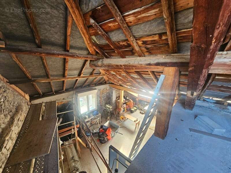 Maison à CHATEAUROUX-LES-ALPES