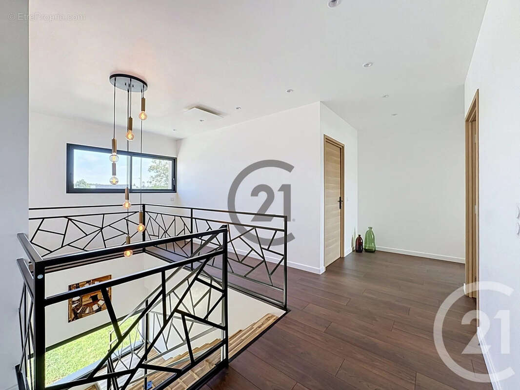 Maison 171 m² à Gueux  - photo 14